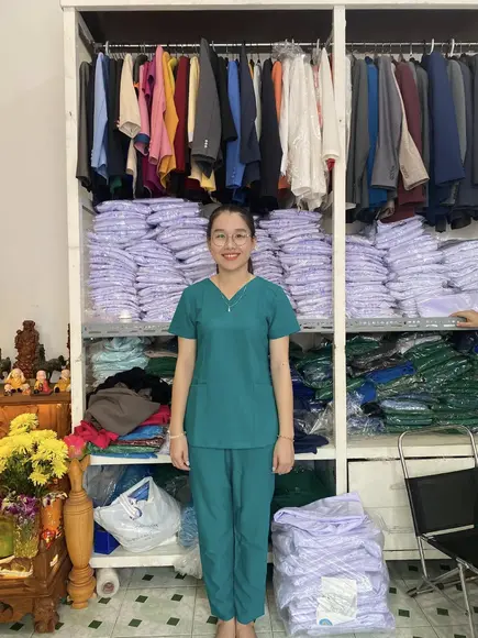 May đồng phục y tế — ảnh 12